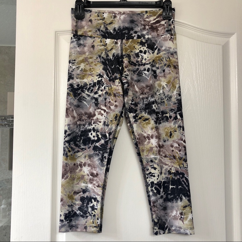 KOS USA Printed Crop Leggings